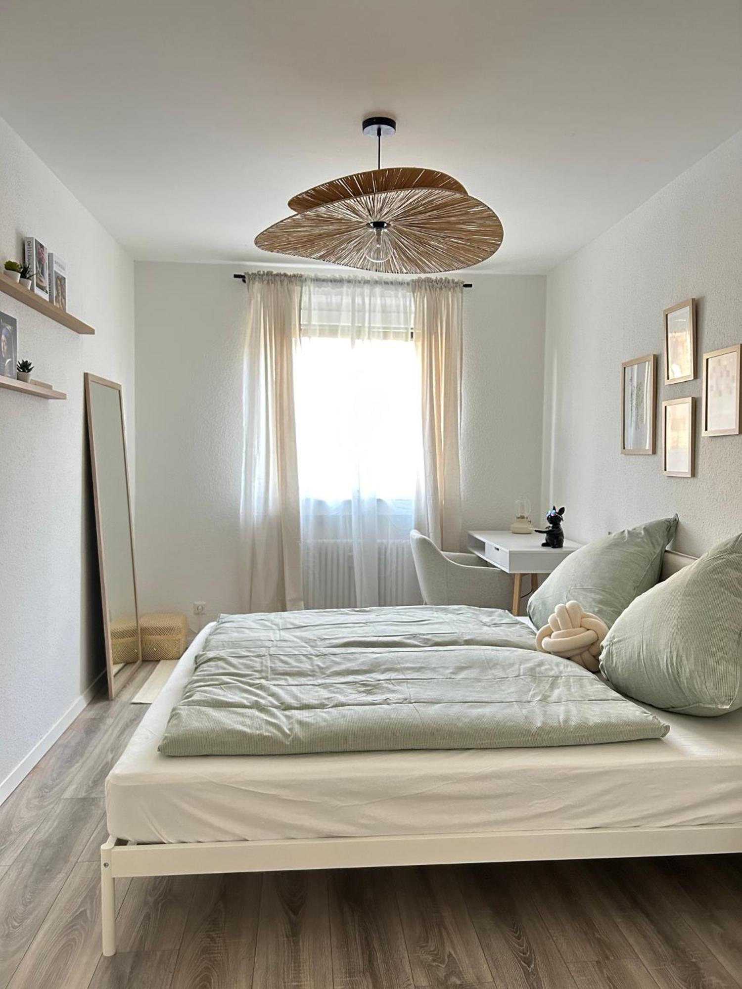 Modernes Designer-Apartment Fuer 7 Gaeste - 80Qm In Zentraler Lage, Self-Check-In Karlsruhe Eksteriør billede