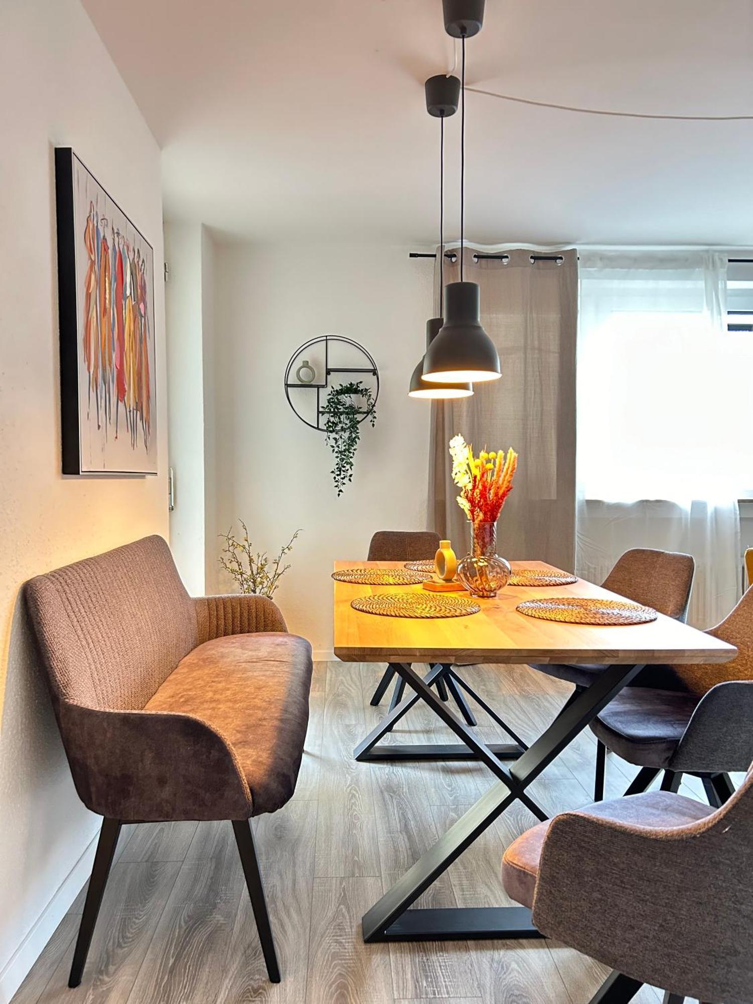 Modernes Designer-Apartment Fuer 7 Gaeste - 80Qm In Zentraler Lage, Self-Check-In Karlsruhe Eksteriør billede